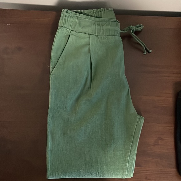 Preloved - Picture 2 of 3